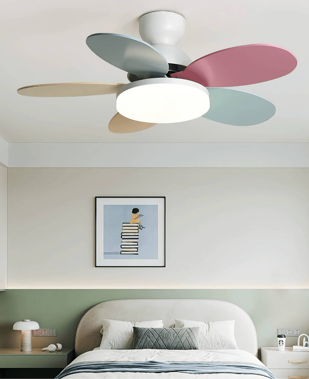 Petalo Ceiling Fan with Light