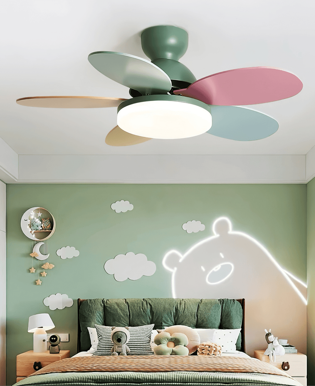 Petalo Ceiling Fan with Light