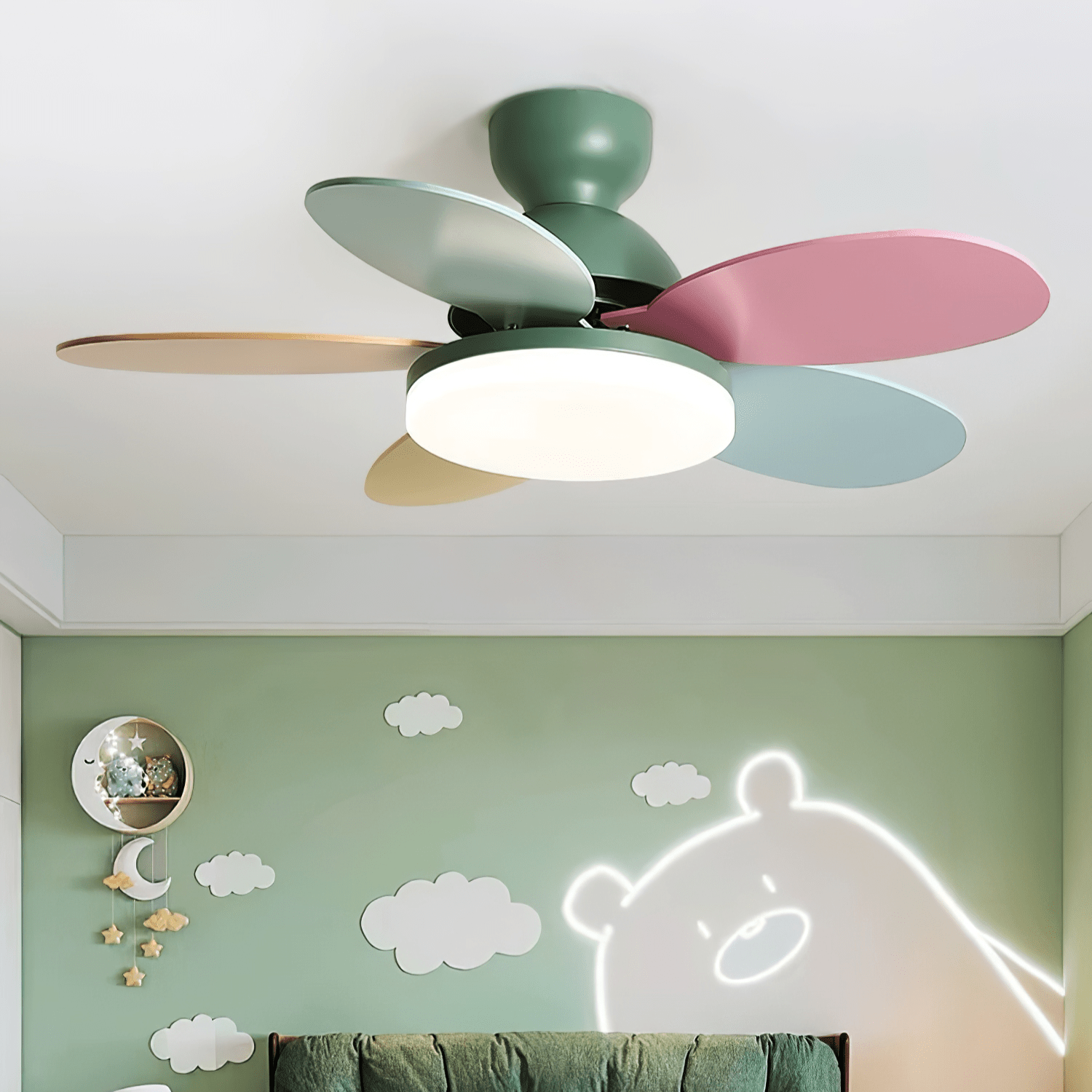 Petalo Ceiling Fan with Light