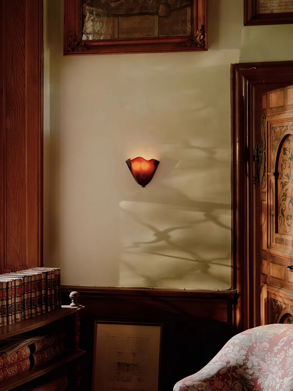 Petalia Petal Wall Light
