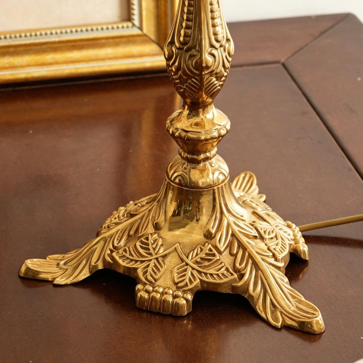 Cherubelle Table Lamp