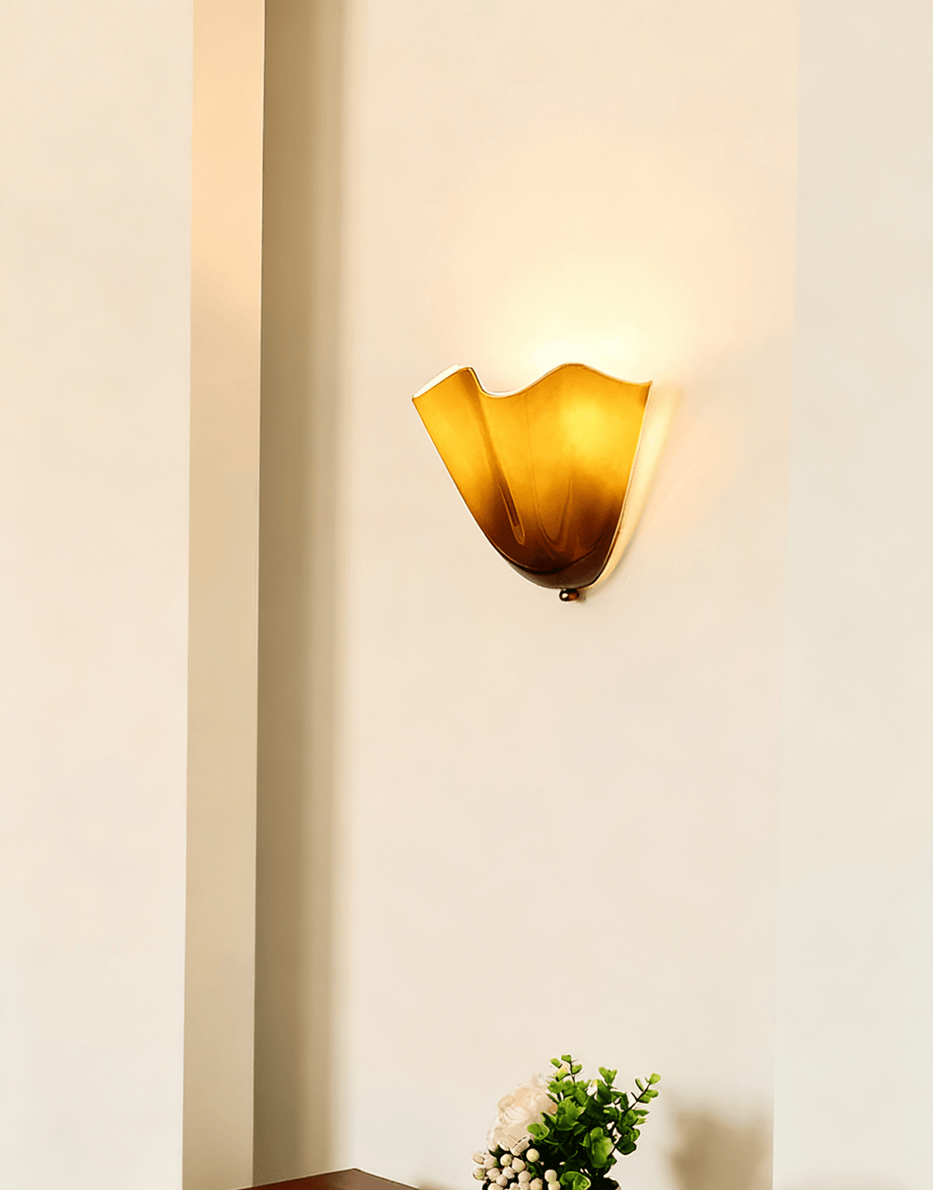 Petalia Petal Wall Light