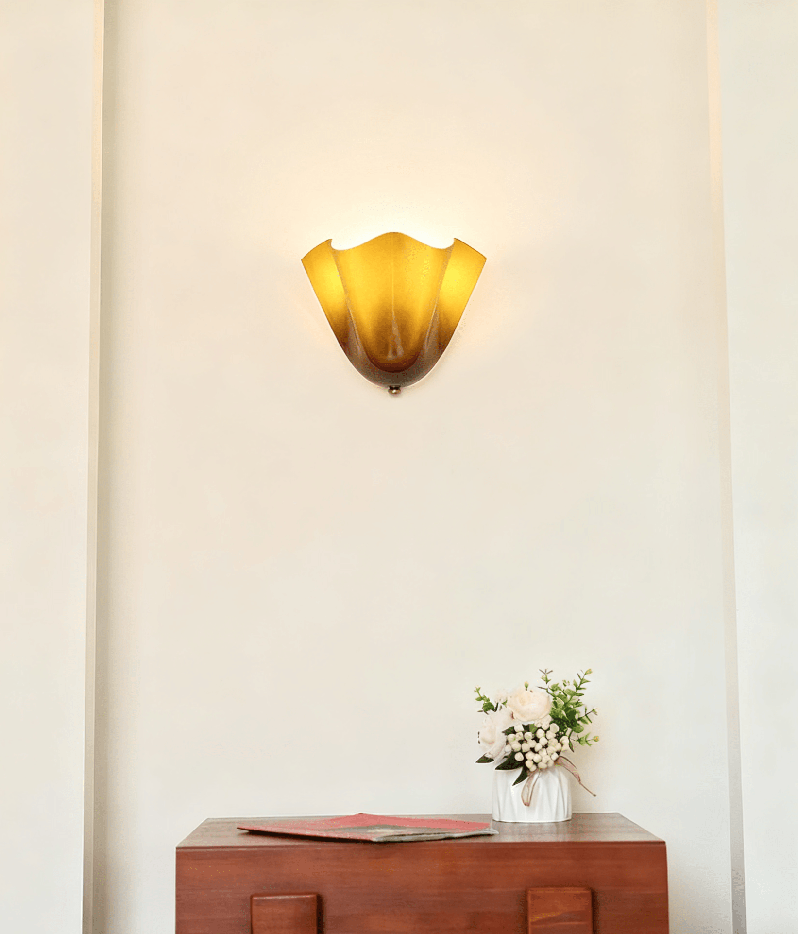 Petalia Petal Wall Light