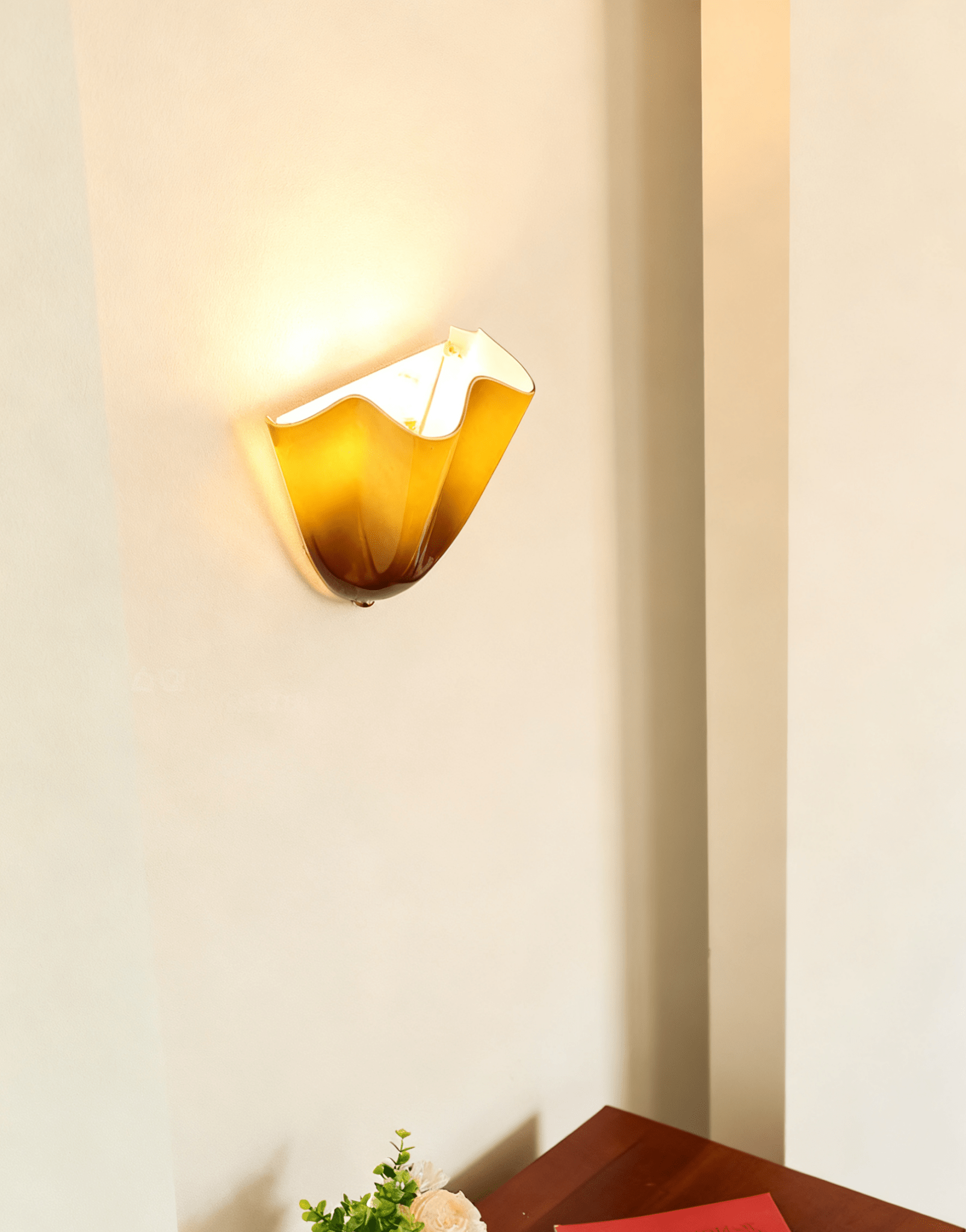 Petalia Petal Wall Light