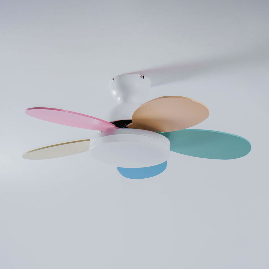 Petalo Ceiling Fan with Light