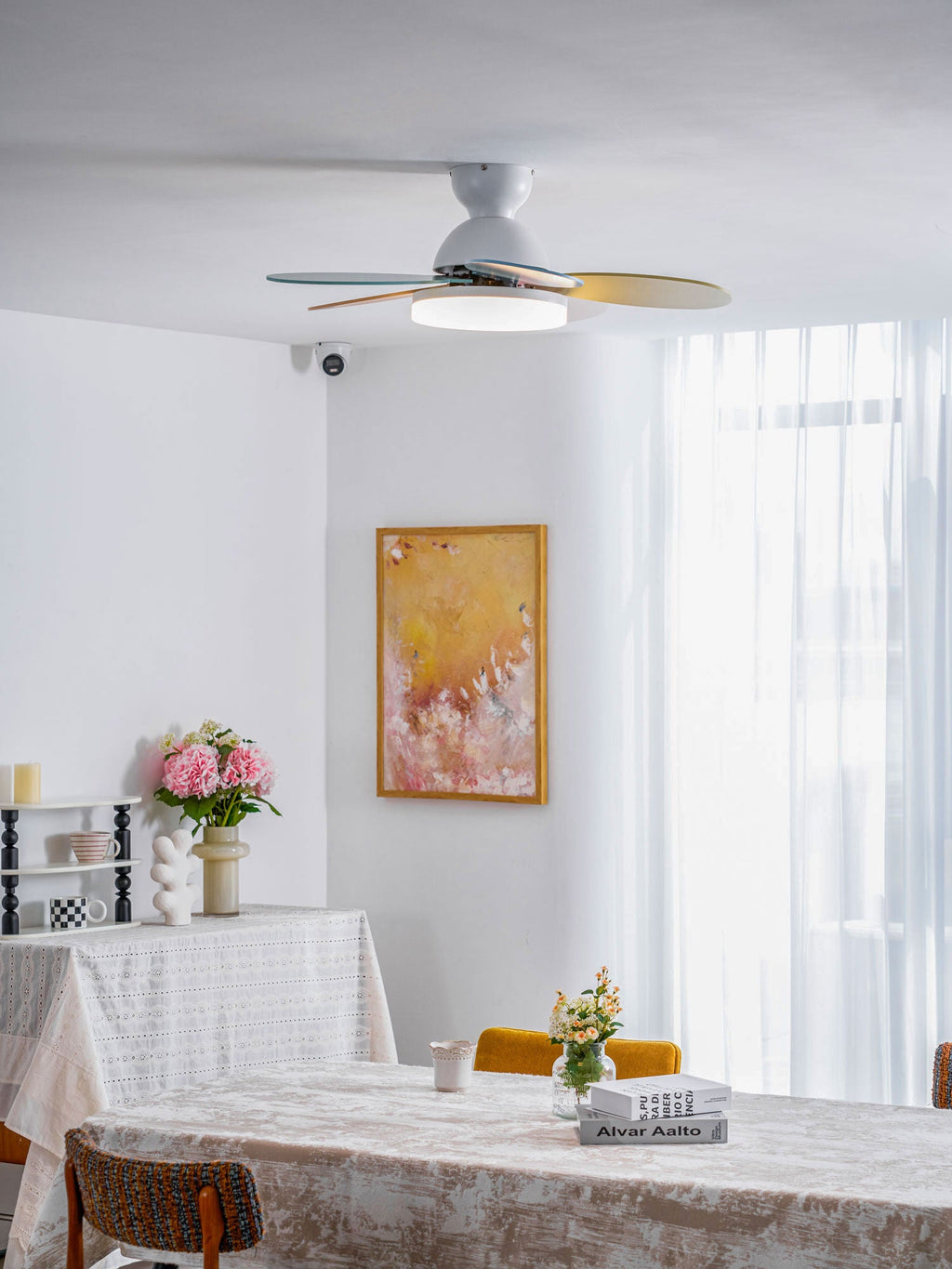 Petalo Ceiling Fan with Light