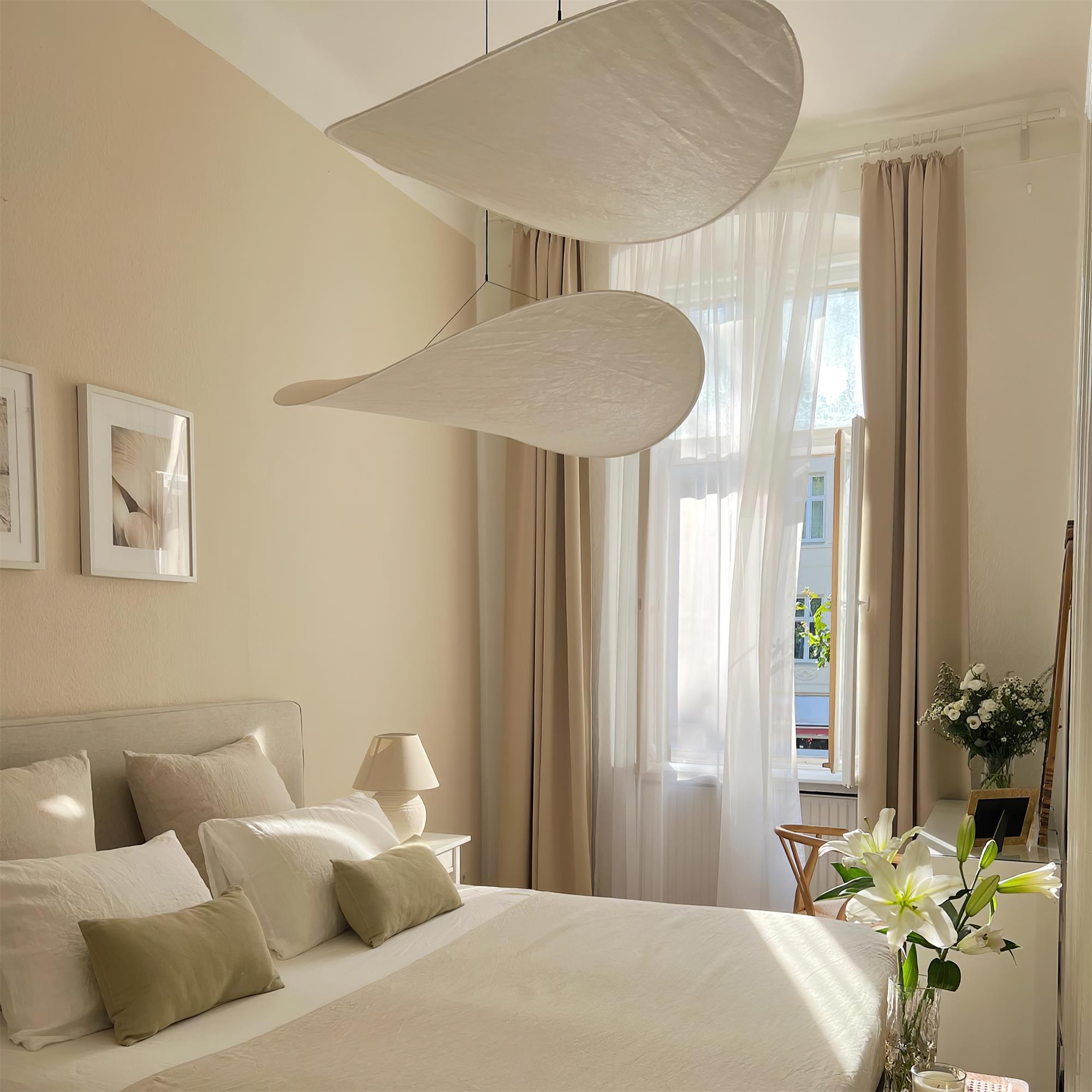 Tense Linear Pendant Light