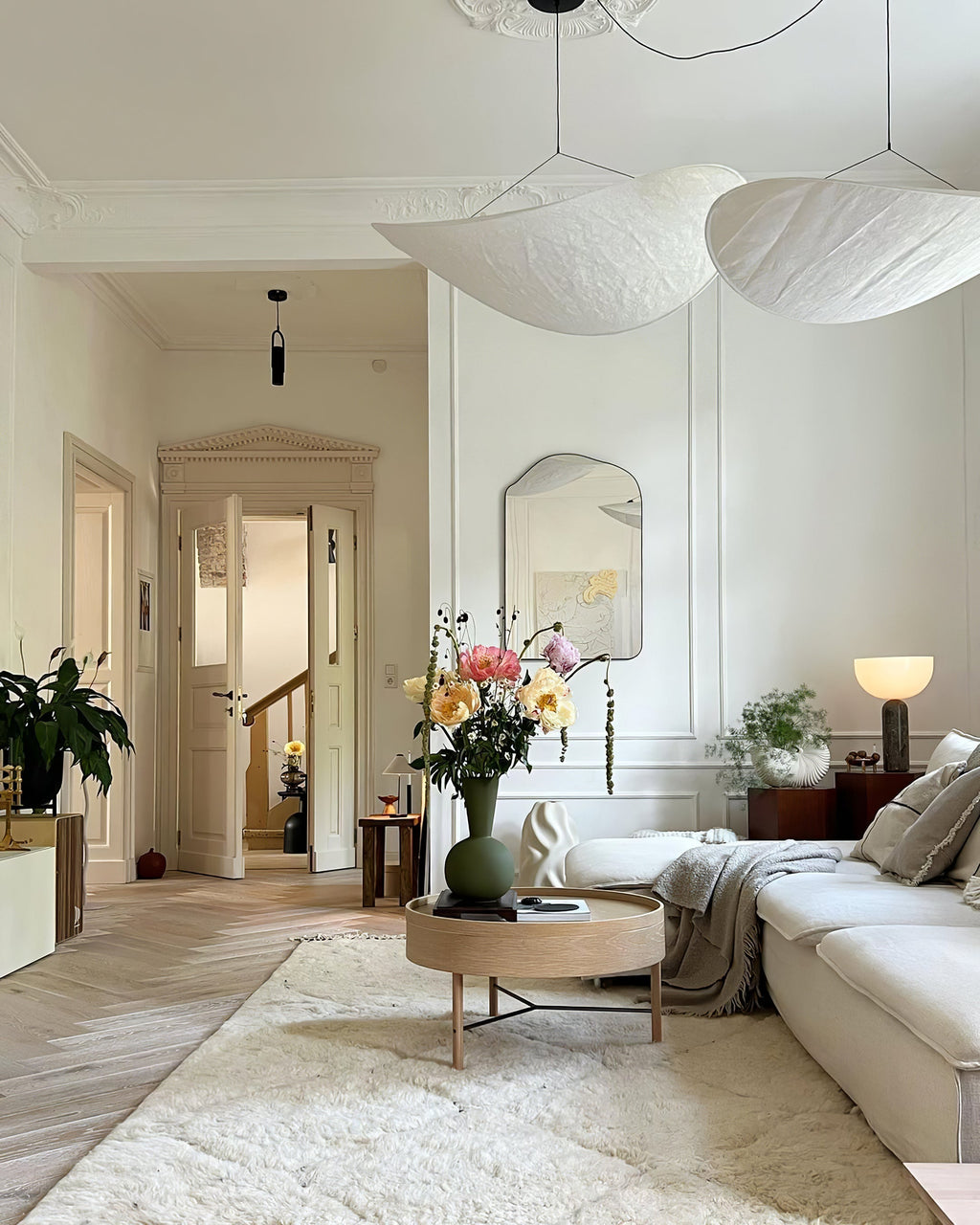 Tense Linear Pendant Light