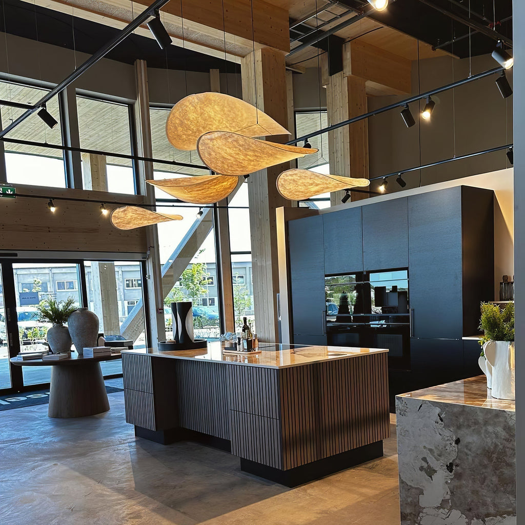 Tense Linear Pendant Light
