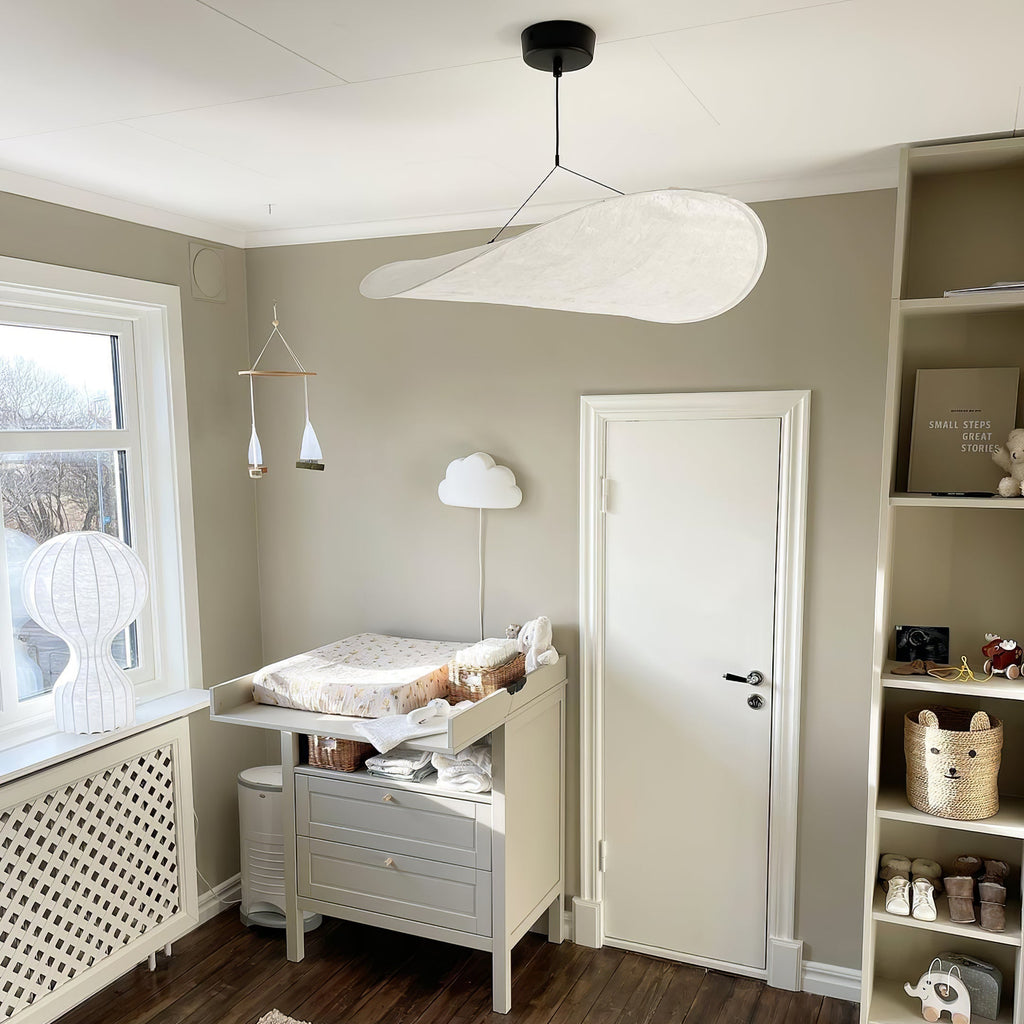 Tense Linear Pendant Light