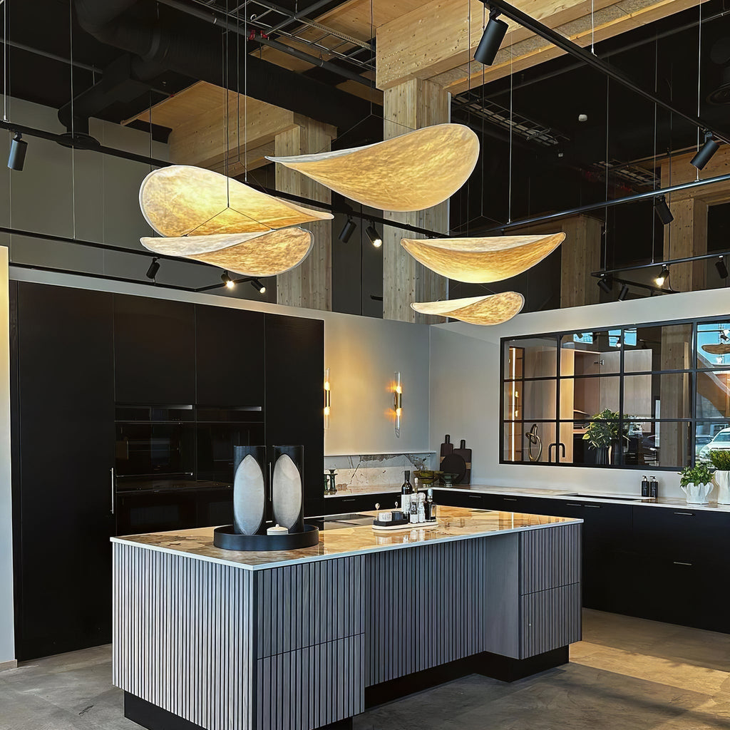 Tense Linear Pendant Light
