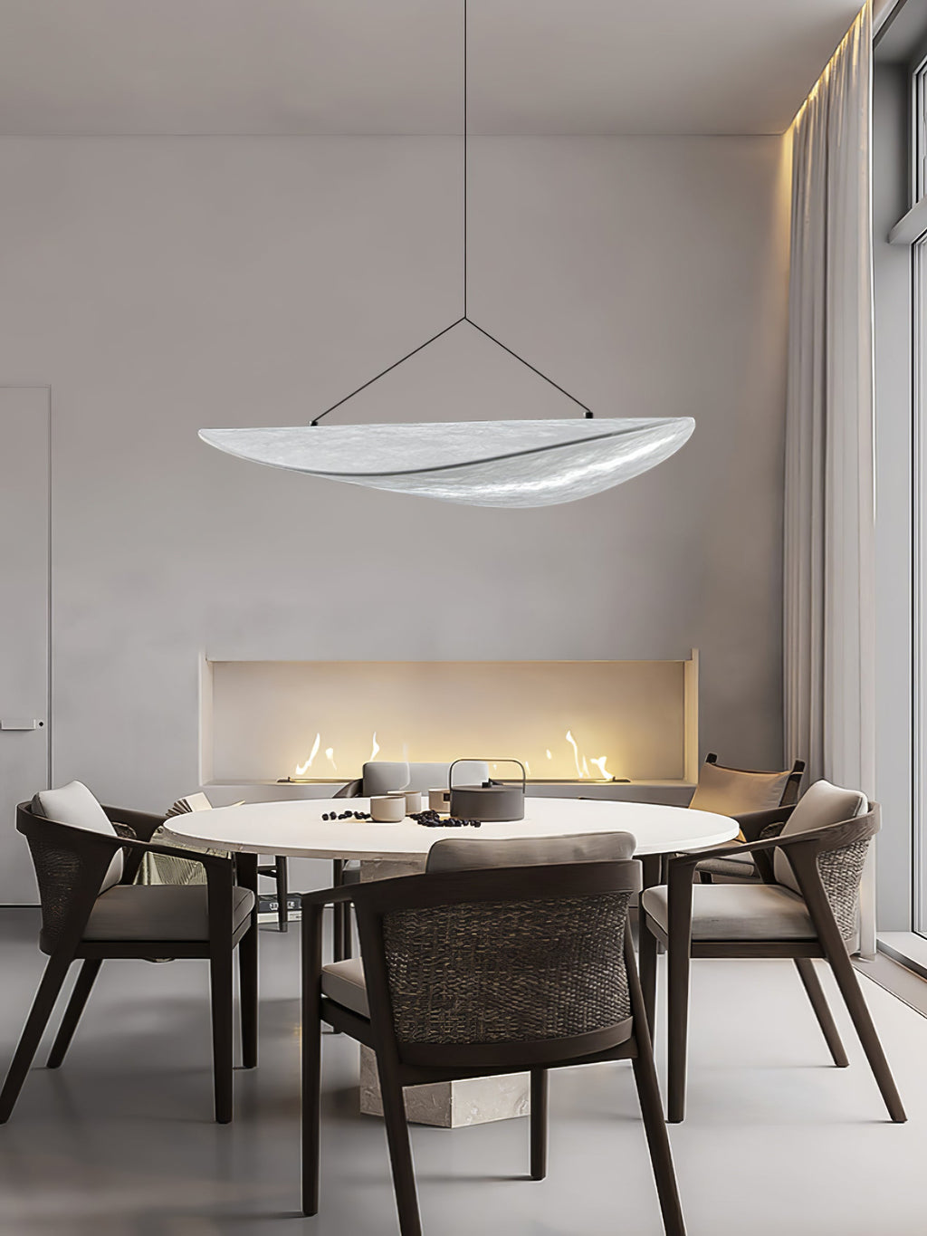 Tense Linear Pendant Light