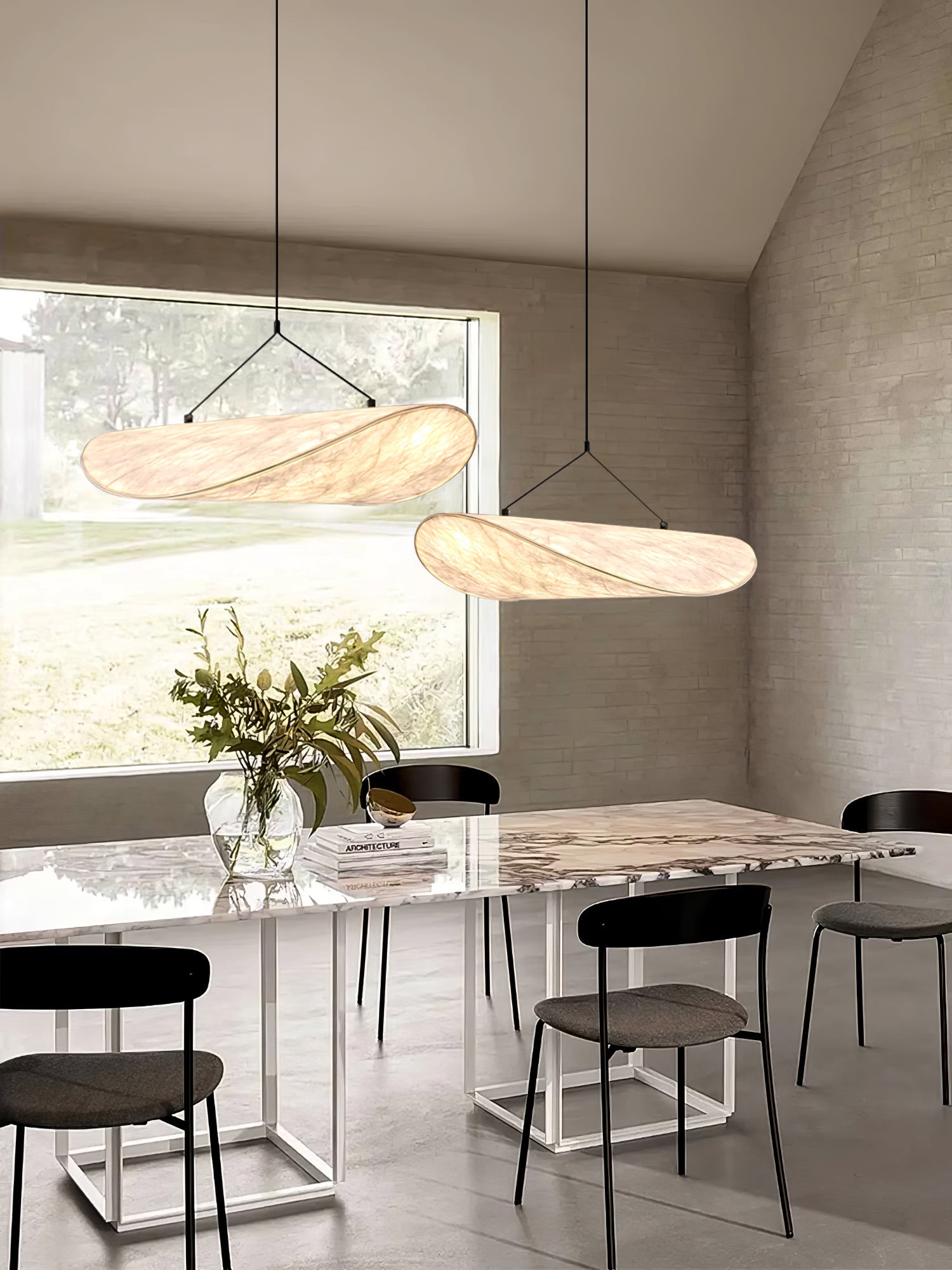 Tense Linear Pendant Light