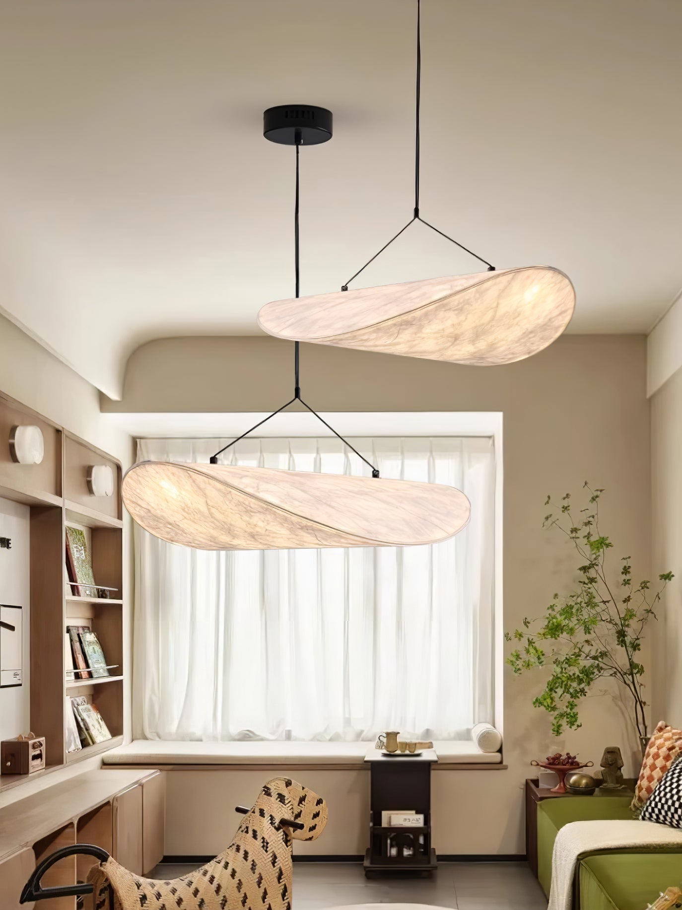 Tense Linear Pendant Light