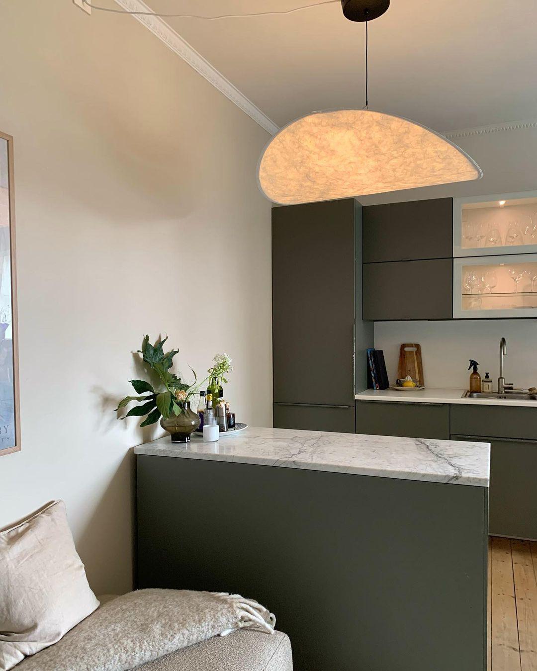 Tense Linear Pendant Light