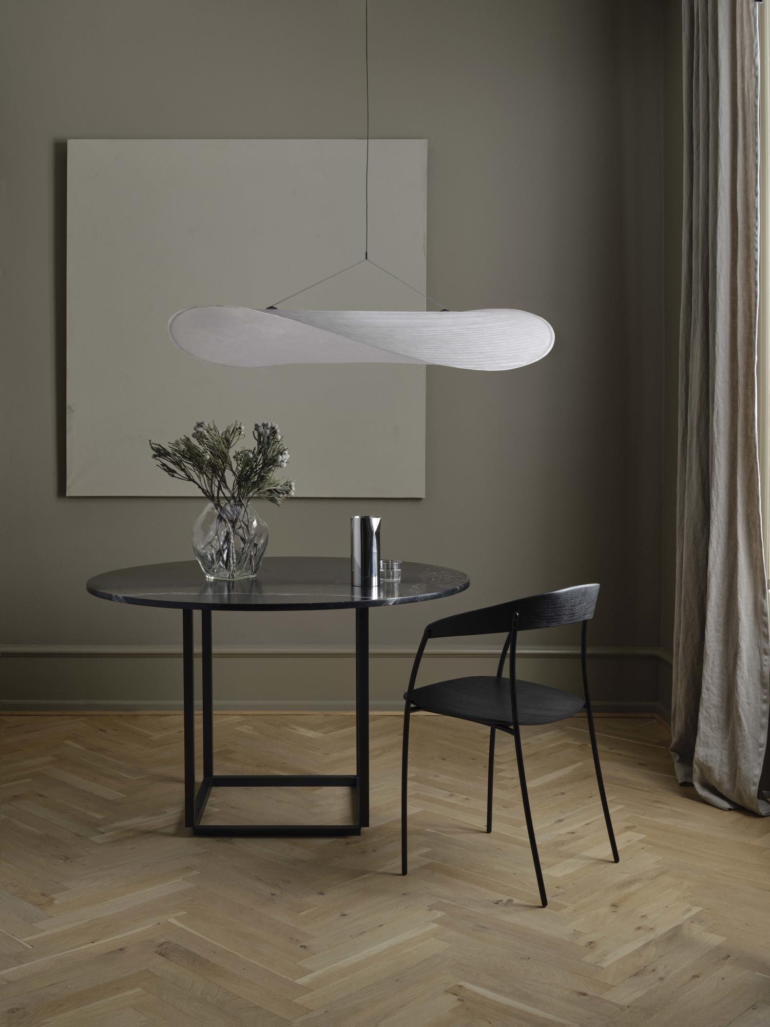 Tense Linear Pendant Light