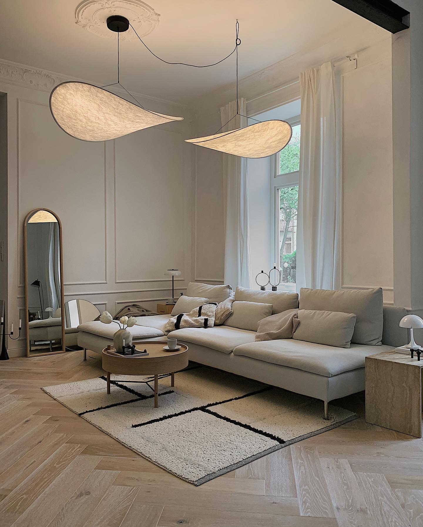 Tense Linear Pendant Light