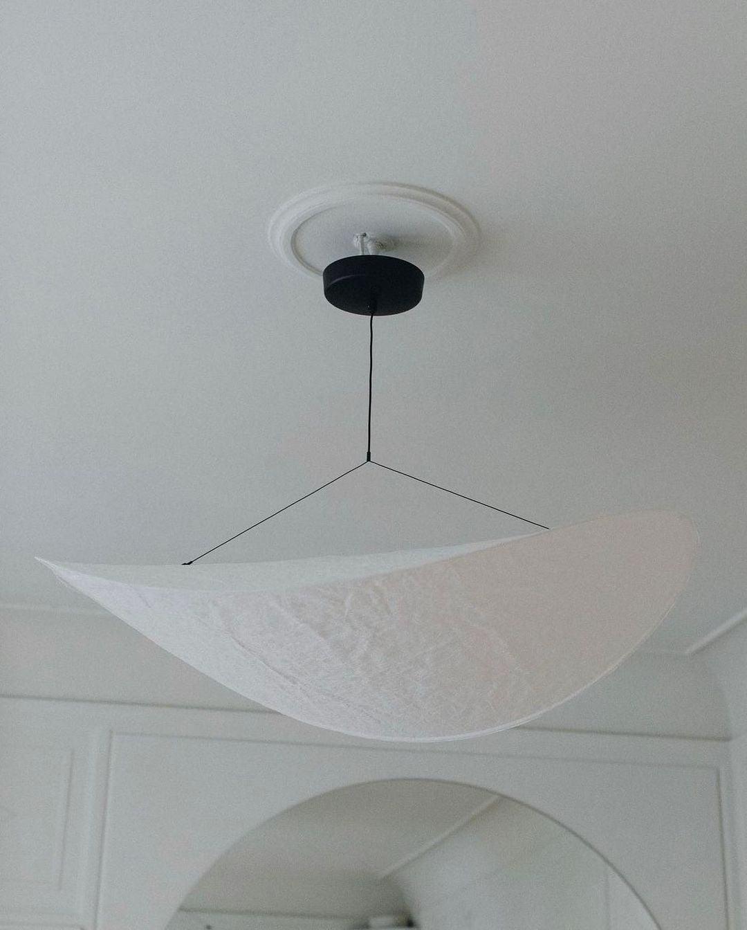 Tense Linear Pendant Light