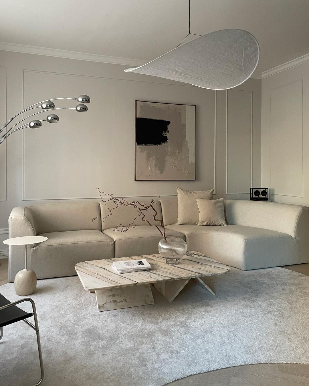 Tense Linear Pendant Light