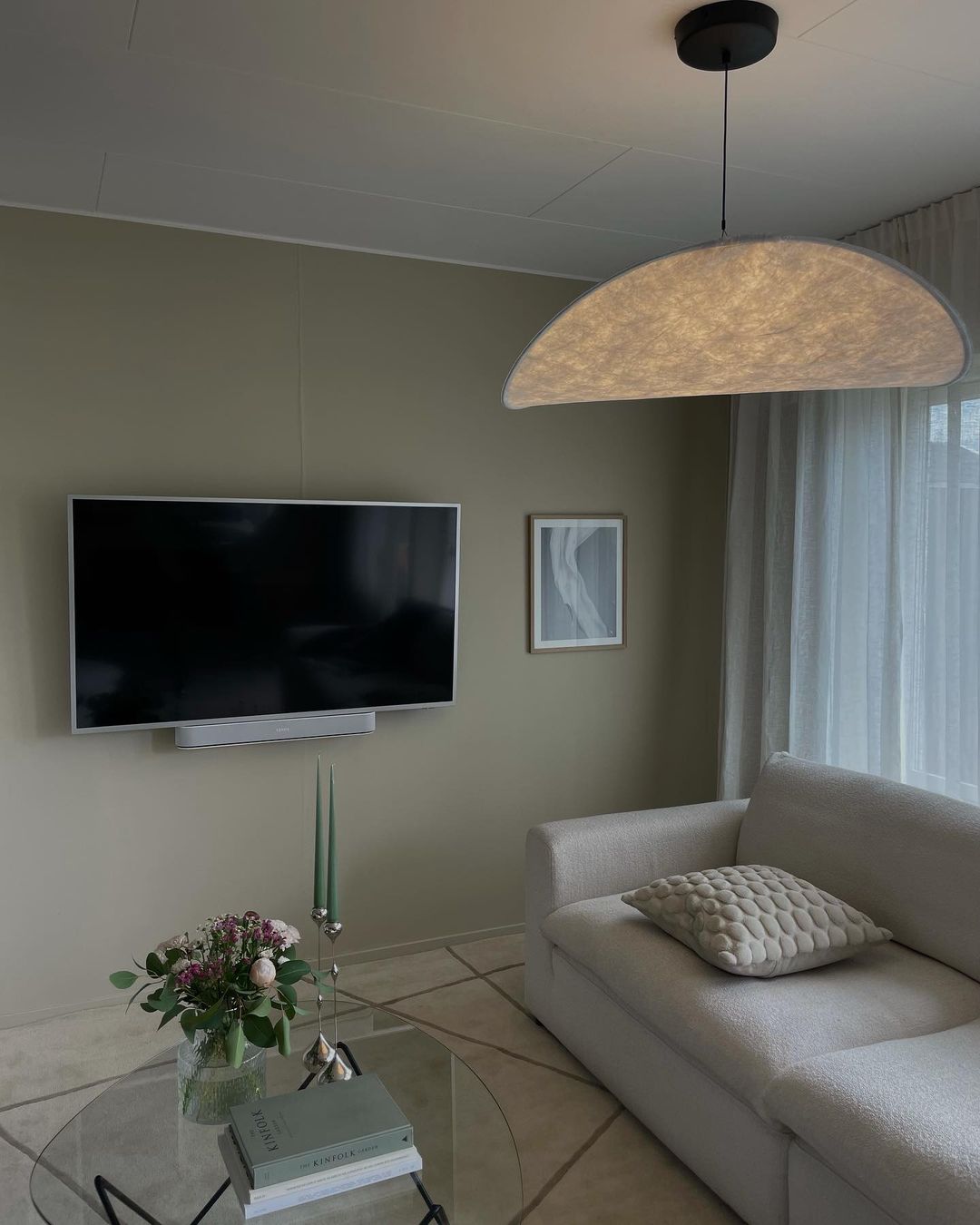 Tense Linear Pendant Light