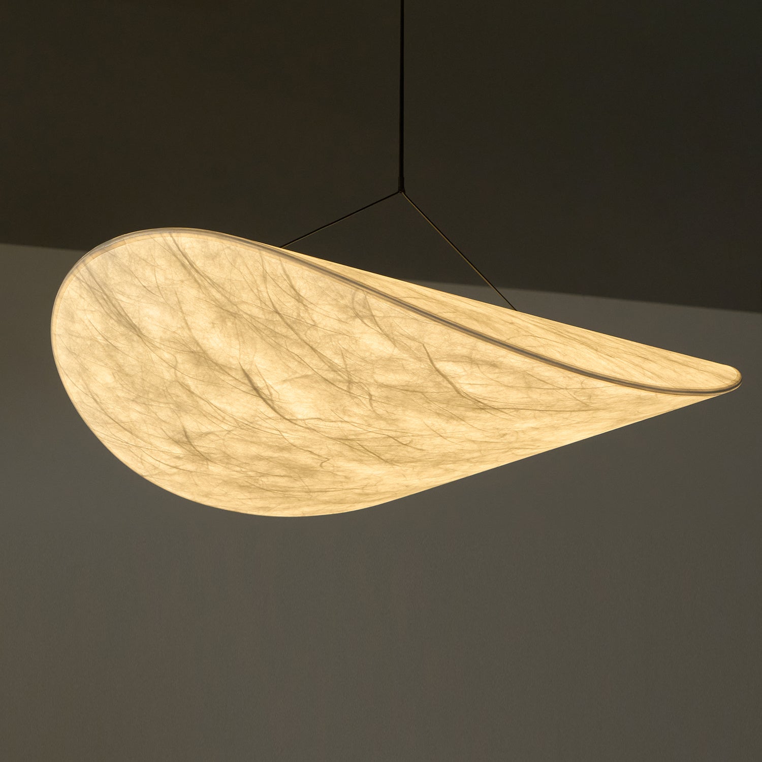 Tense Linear Pendant Light