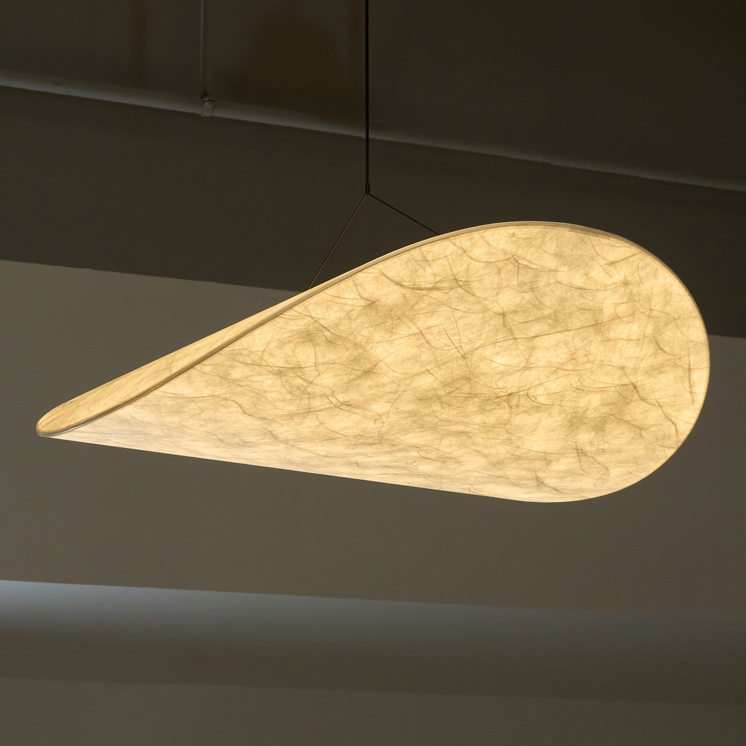 Tense Linear Pendant Light