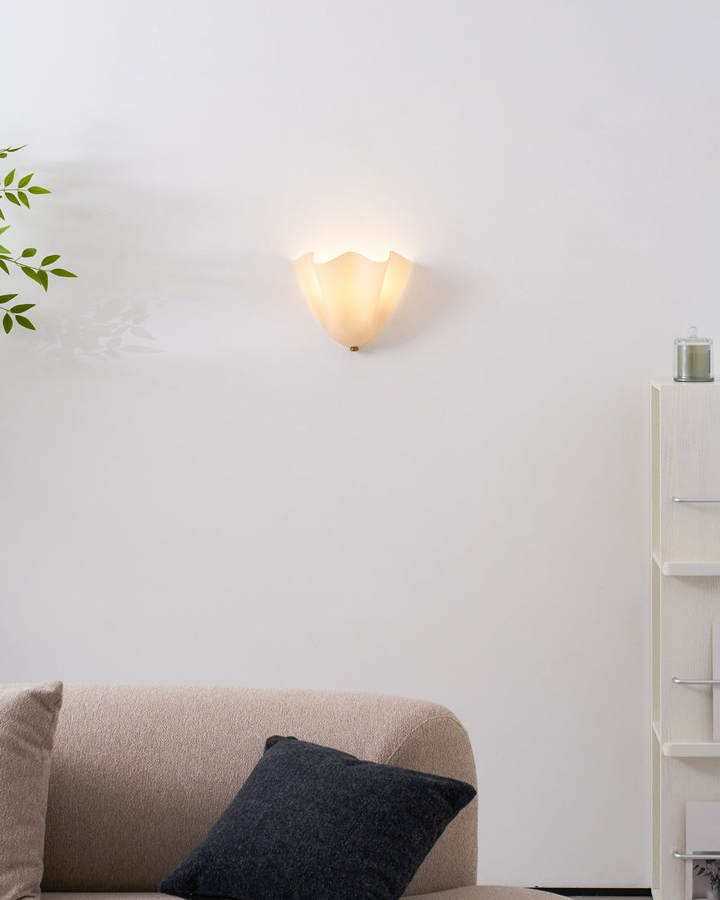 Petalia Petal Wall Light