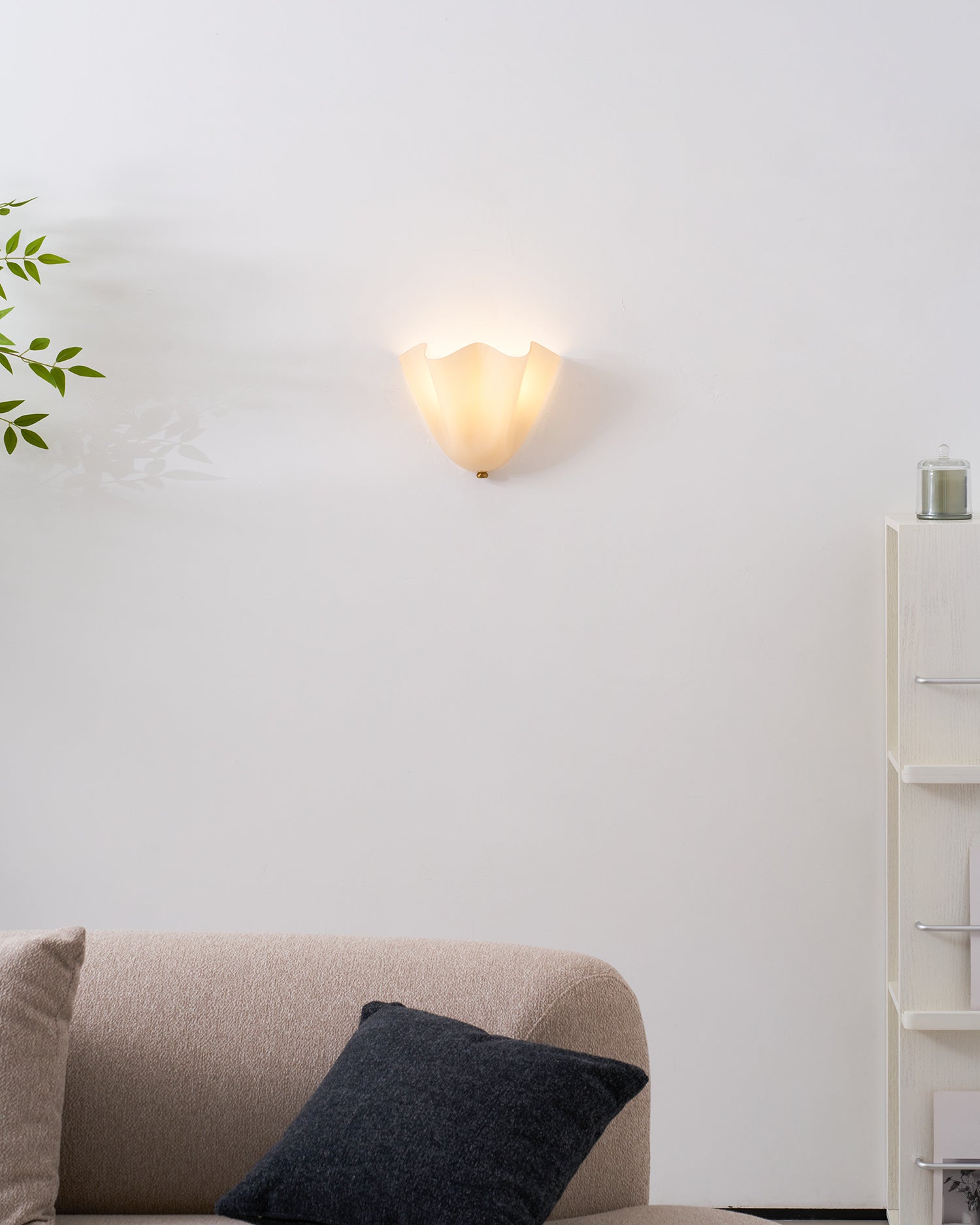 Petalia Petal Wall Light