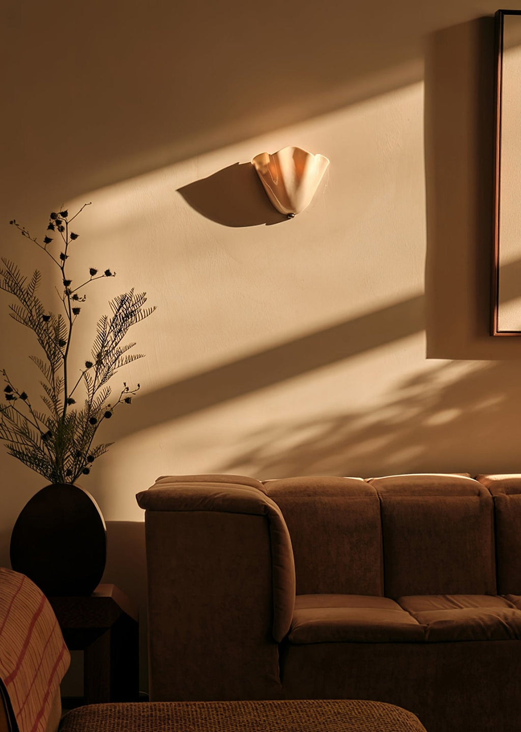 Petalia Petal Wall Light